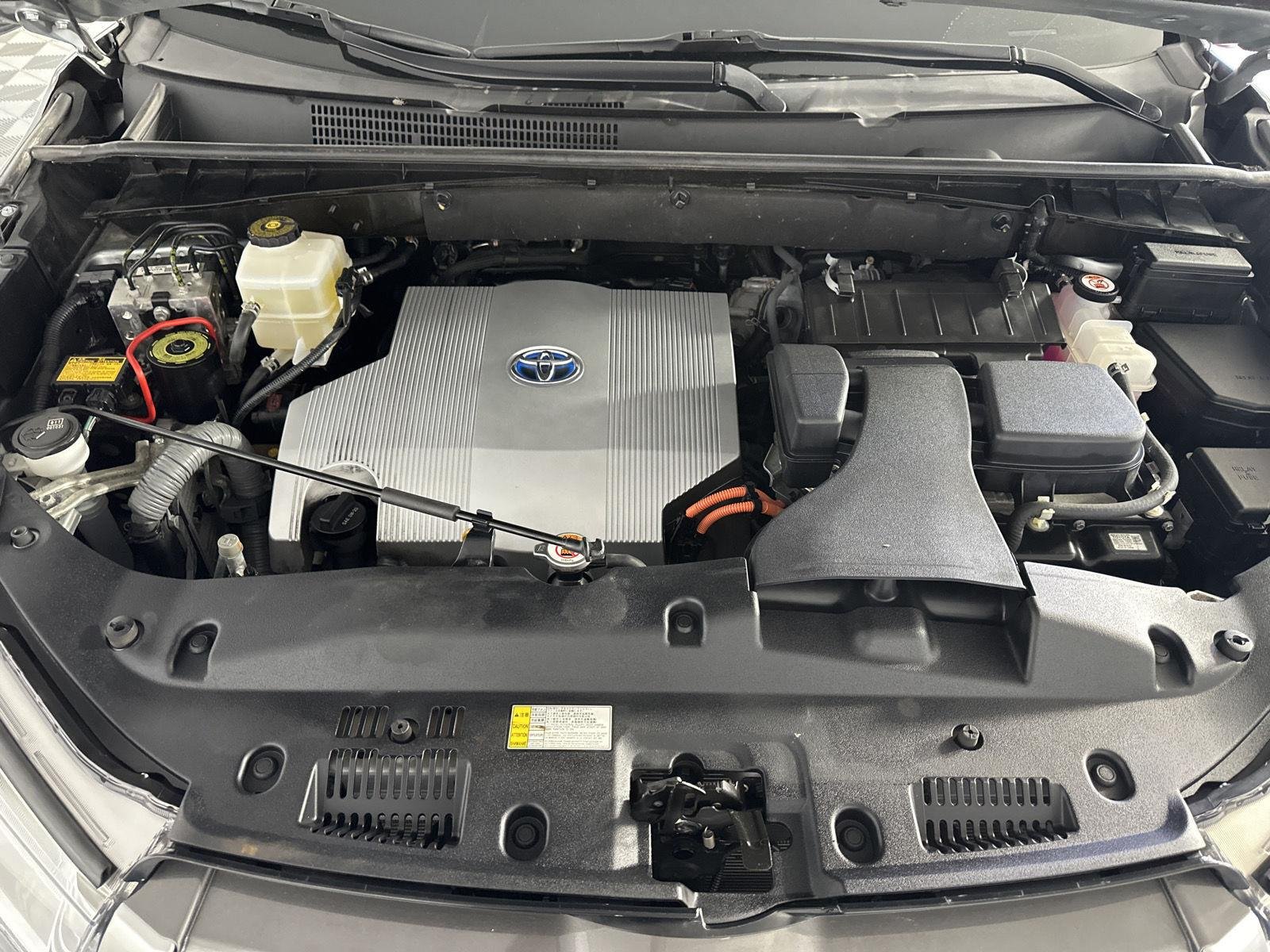 Used 2019 Celestial Silver Metallic Toyota XLE image 28