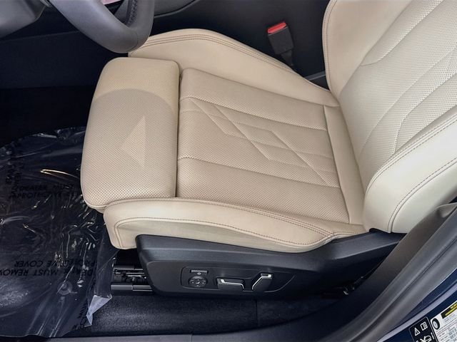 New 2026 Blue Metallic BMW 30 xDrive image 18