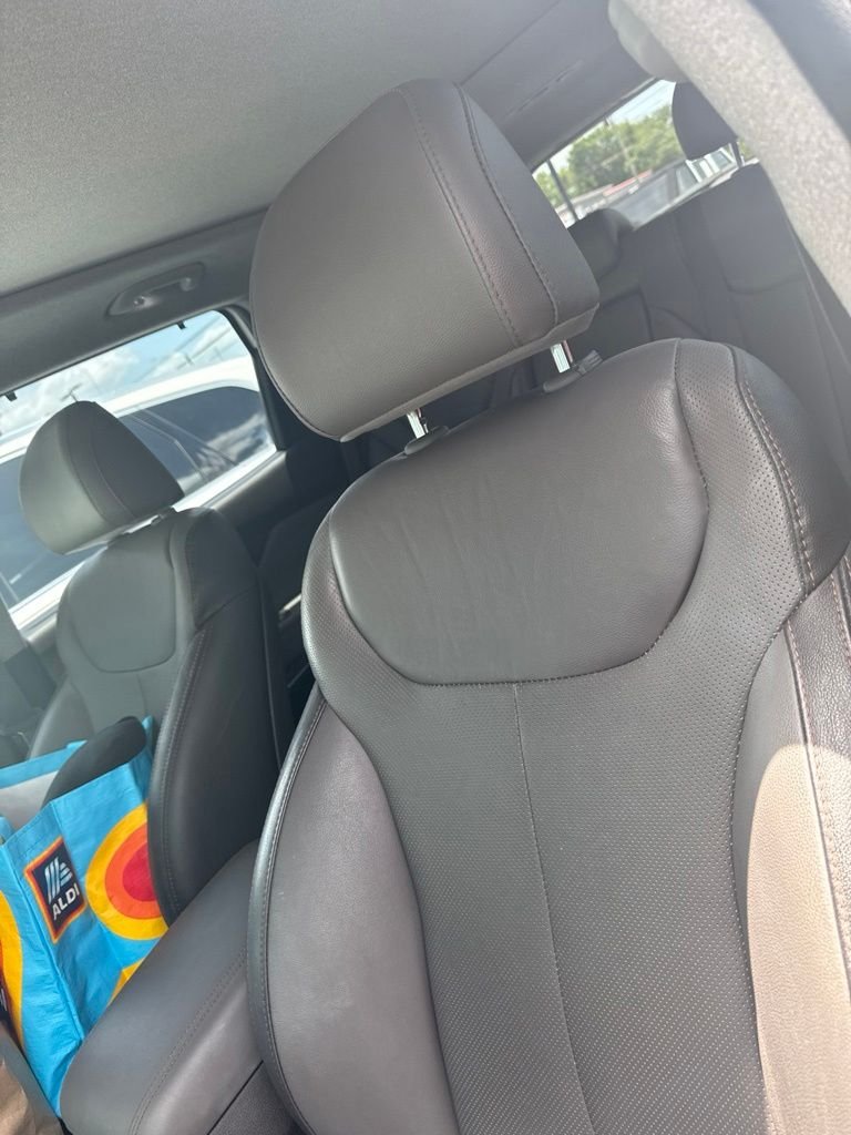 Used 2020 Gray Hyundai SEL image 5