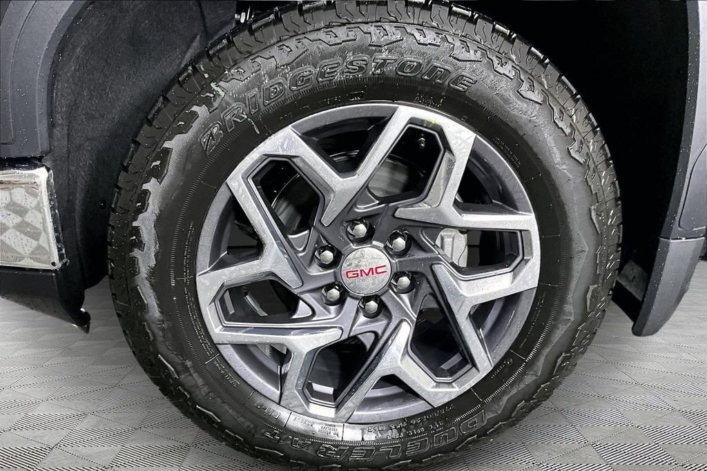2026 GMC Sierra 1500 SLT - Photo 13