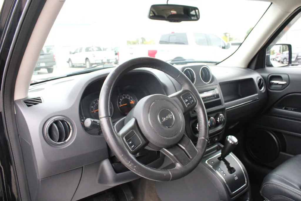 Used 2016 Black Jeep High Altitude image 2