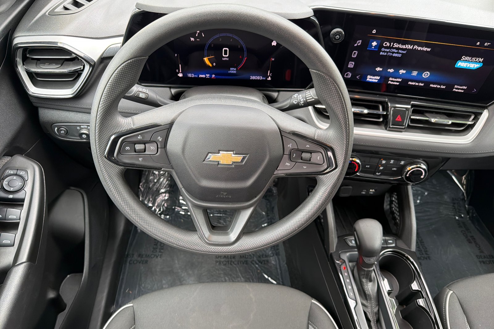 Used 2025 Summit White Chevrolet LT image 14