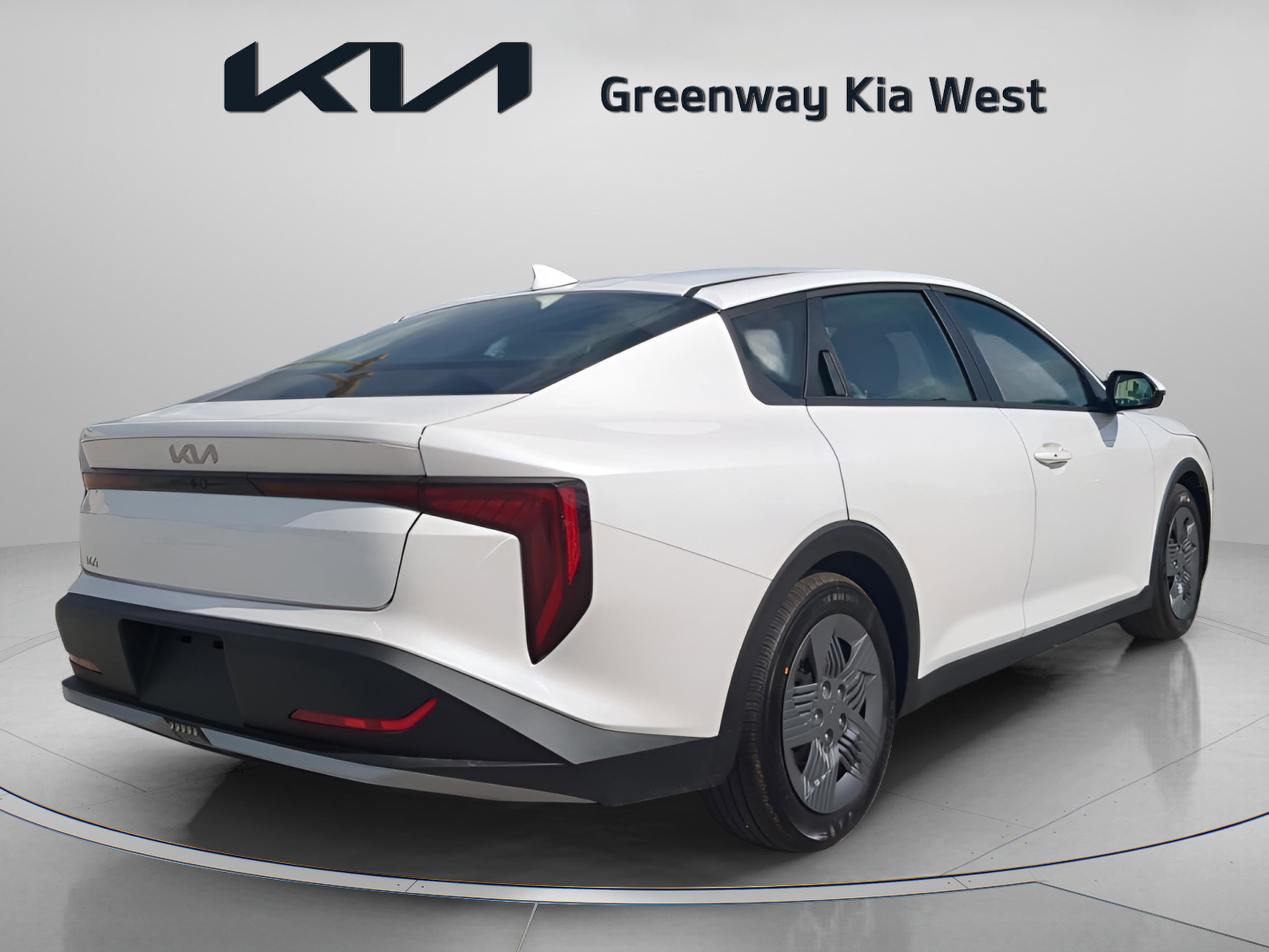 New 2026 Snow White Pearl Kia LX image 7