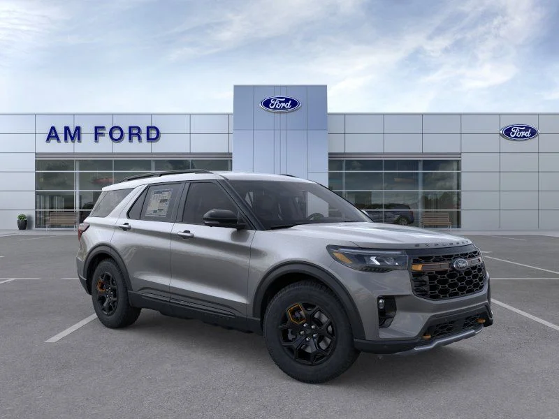 New 2026 Carbonized Gray Metallic Ford Tremor® image 7