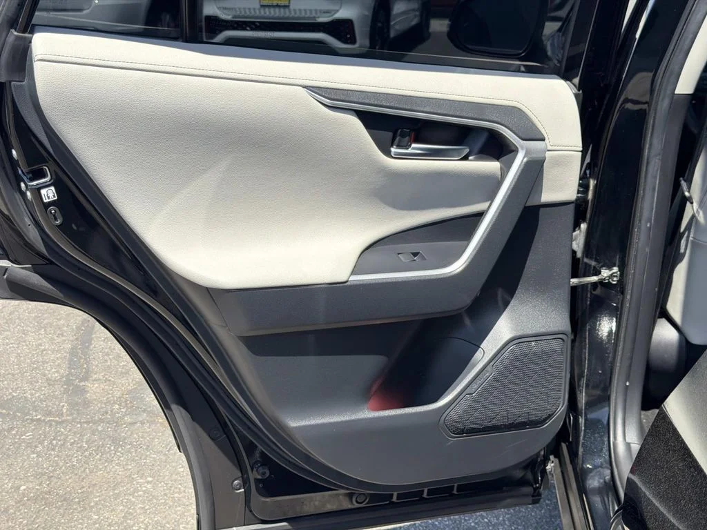 Used 2019 Midnight Black Metallic Toyota Limited image 26