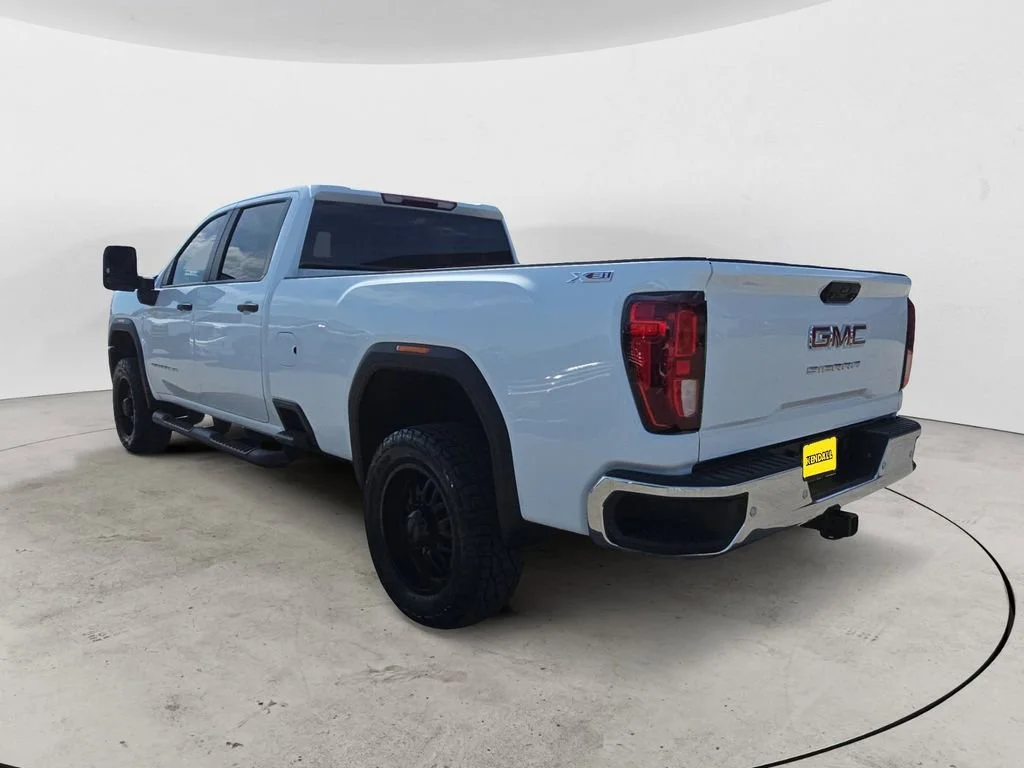 Used 2024 Summit White GMC Pro image 3