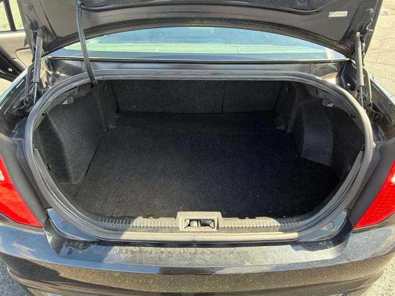 Used 2011 Black Ford SE image 9