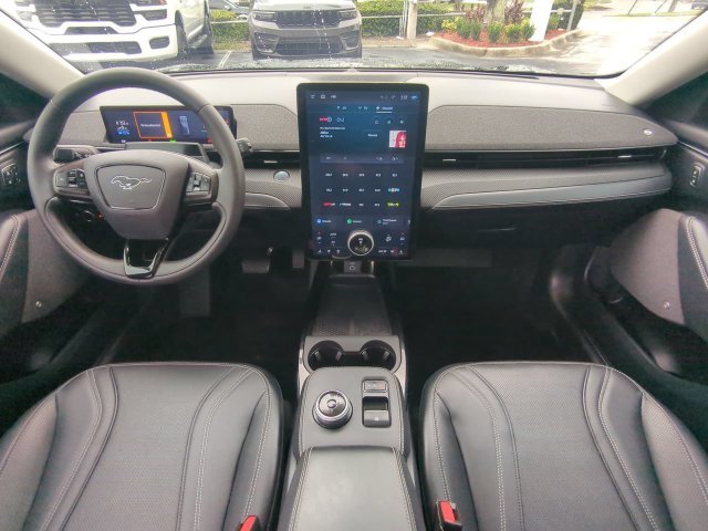Used 2023 Black Ford Premium image 16