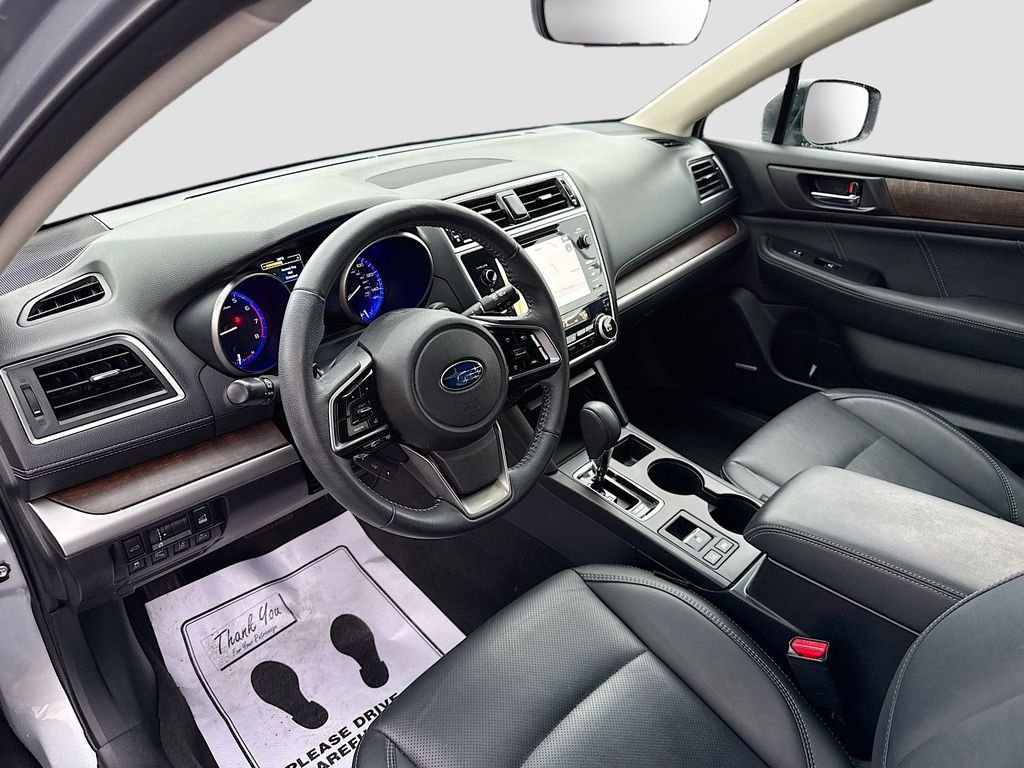 Used 2019 Ice Silver Metallic Subaru Limited image 9