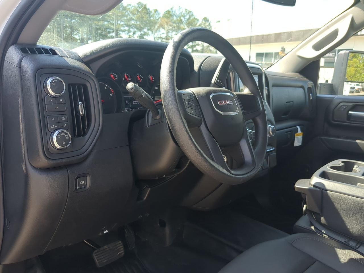 2026 GMC Sierra 3500HD Pro - Photo 10