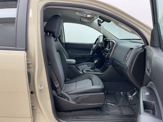 Certified Used 2022 SAND DUNE METALLIC Chevrolet 4WD Z71 image 23