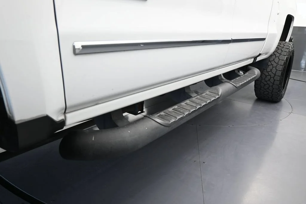 Used 2018 Summit White Chevrolet LTZ image 32