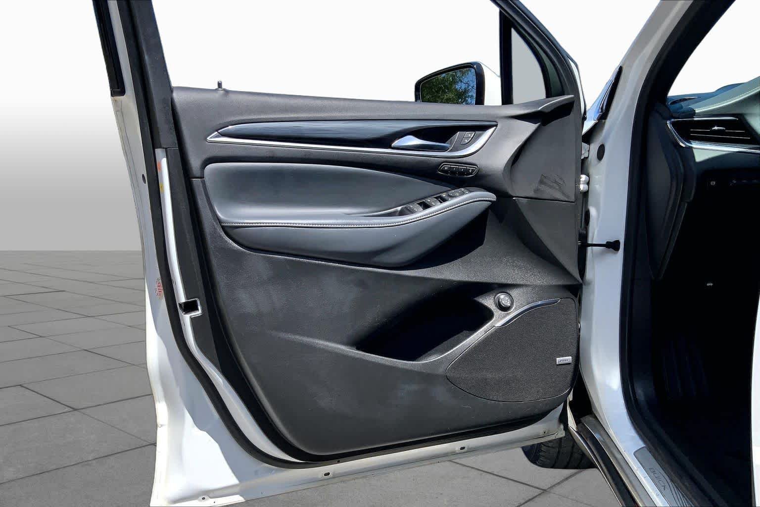 Used 2022 Summit White Buick Premium image 22