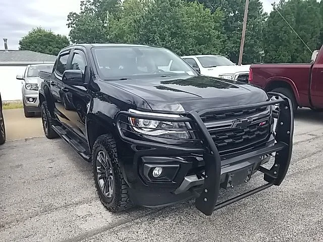 Used 2022 Black Chevrolet Z71 image 4