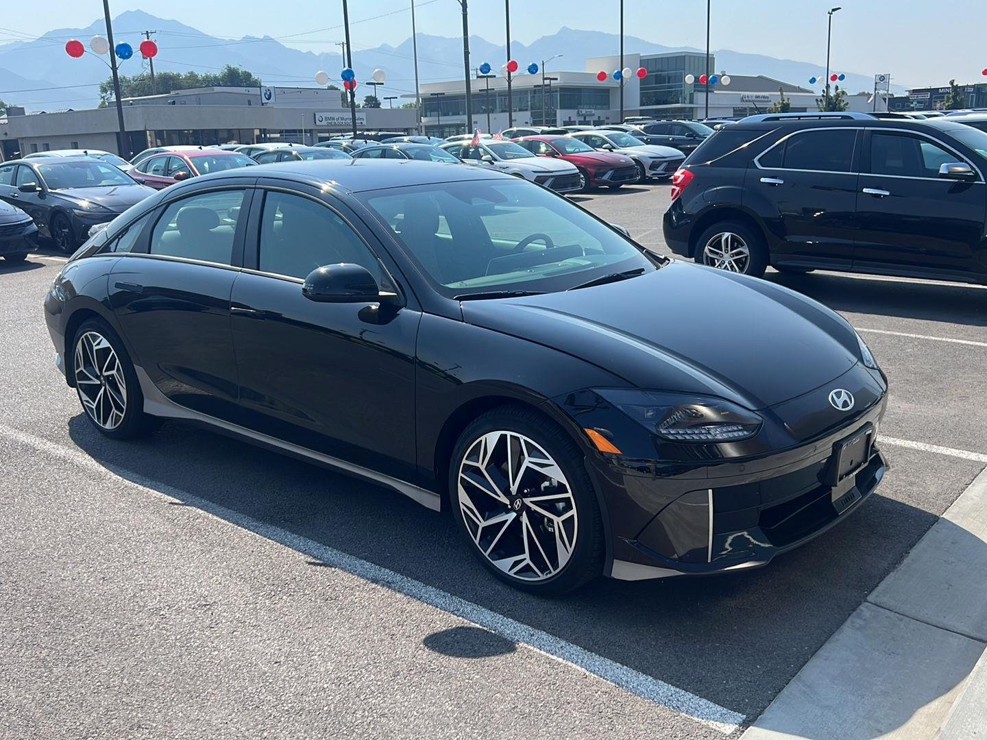 Used 2024 Onyx Black Hyundai SEL image 1