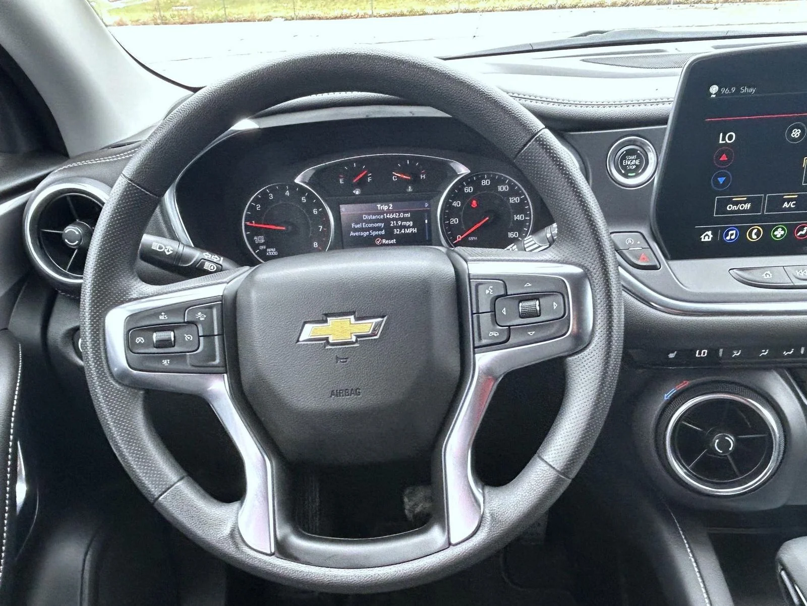 2025 Chevrolet Blazer 2LT - Photo 14