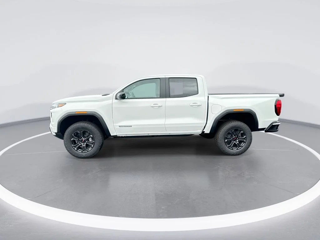 Used 2024 White GMC Elevation image 5