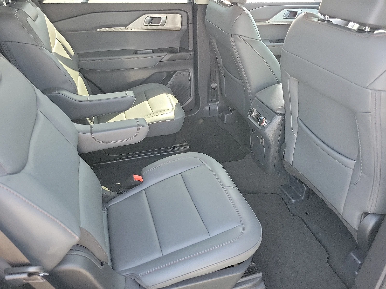 Used 2026 White Metallic Ford Active image 20