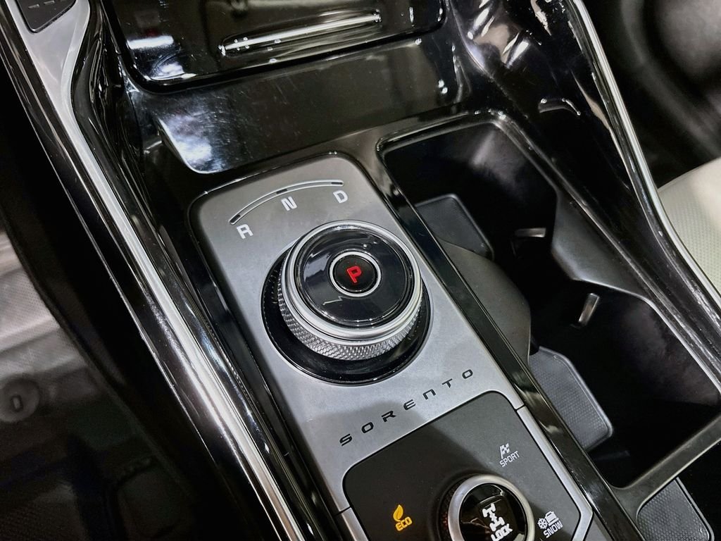 Used 2023 Aurora Black Kia SX Prestige image 18