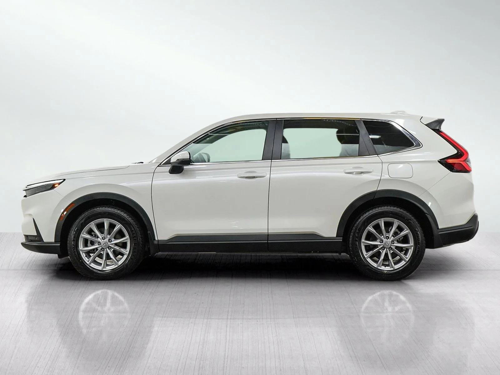 Used 2024 Honda CR-V EX-L with VIN 2HKRS4H79RH445041 for sale in Burnsville, Minnesota