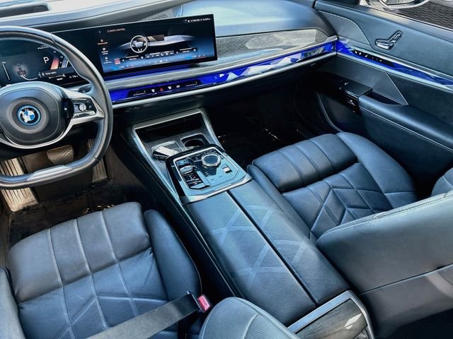 Certified Used 2024 Gray BMW xDrive60 image 25