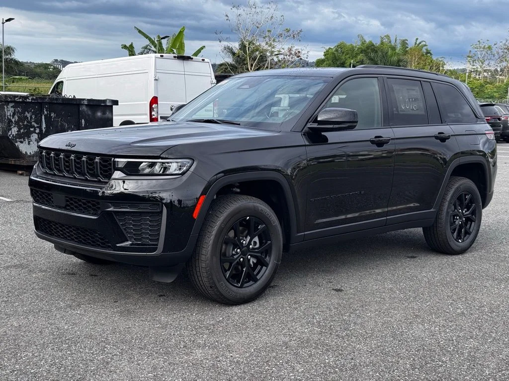 New 2026 Black Jeep Altitude image 4