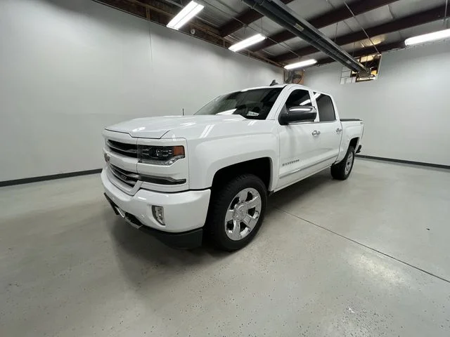 2018 Chevrolet Silverado 1500 LTZ - Photo 4