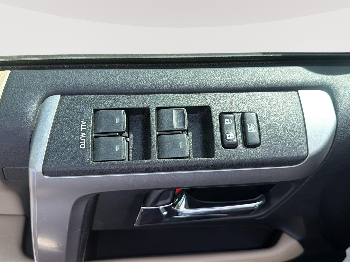 Certified Used 2019 Super White Toyota SR5 image 22