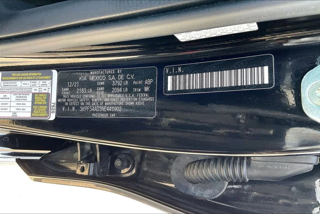 Used 2022 Black Kia GT-Line image 16