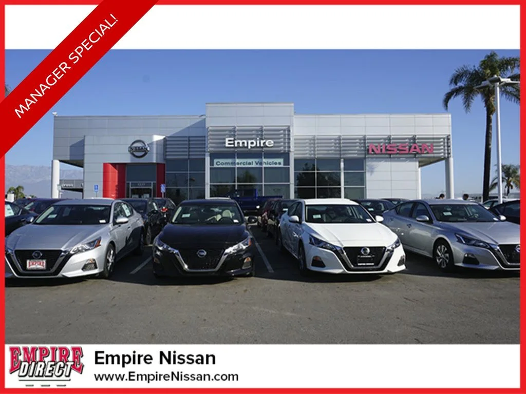 Certified Used 2025 Gray Nissan SV image 31