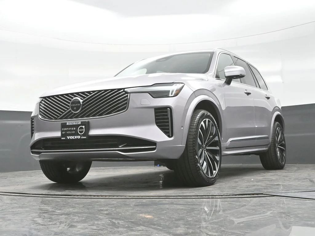 New 2026 Aurora Silver Volvo Plus image 21