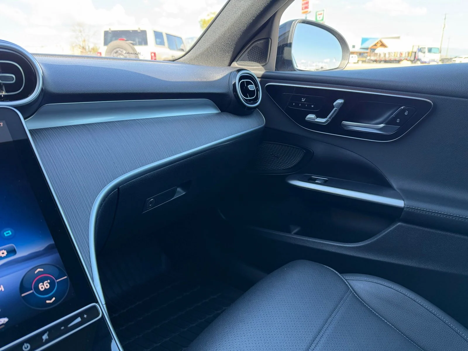 Used 2025 Black Mercedes-Benz C 300 image 21