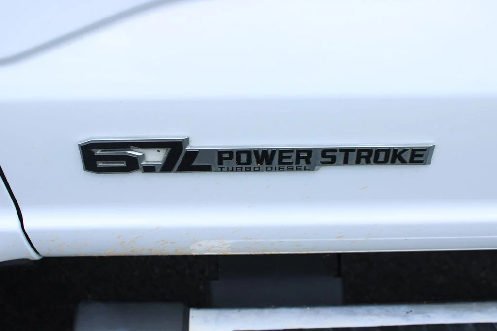 Used 2024 Oxford White Ford Lariat image 7