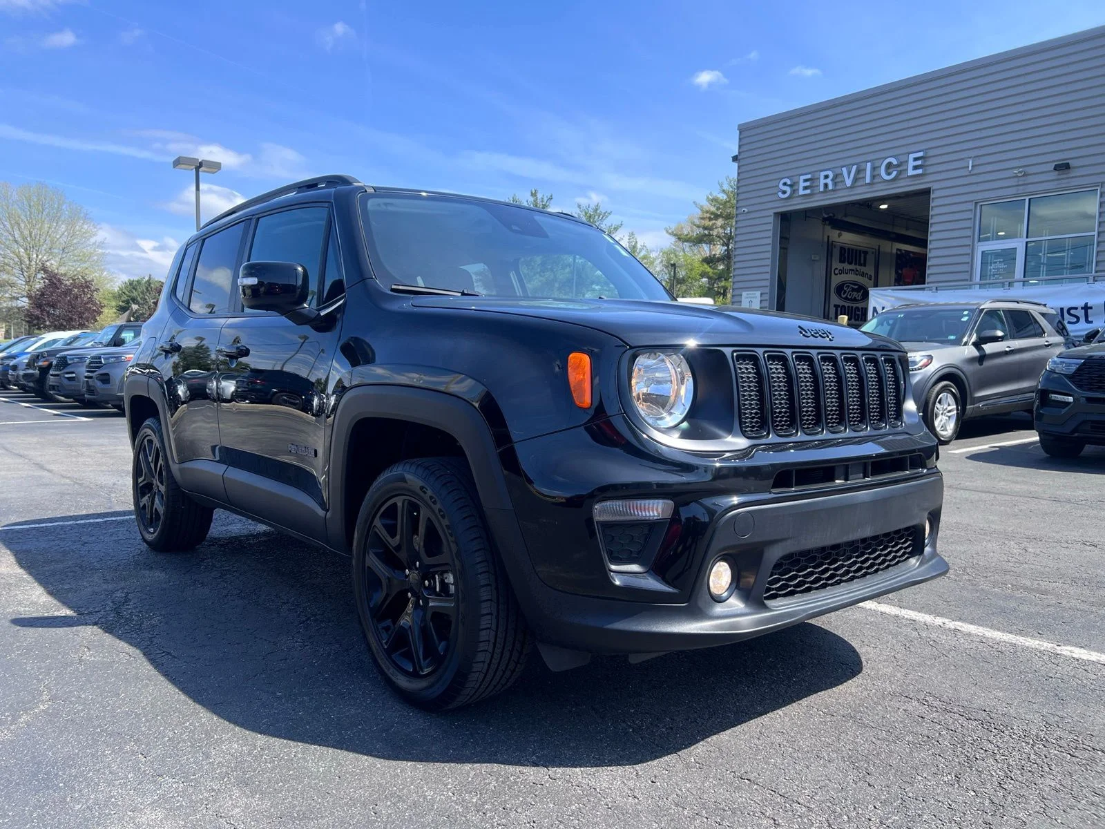 Used 2023 Black Clearcoat Jeep Altitude image 7