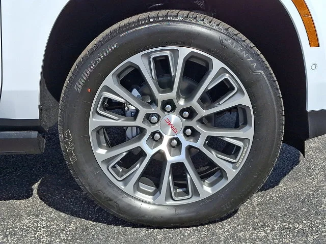 New 2026 Glacier White Tricoat GMC Denali image 9