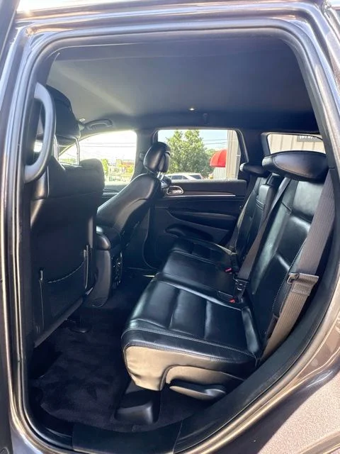 Used 2017 Gray Jeep Limited image 15