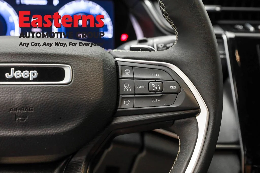 Used 2024 White Jeep Altitude image 16
