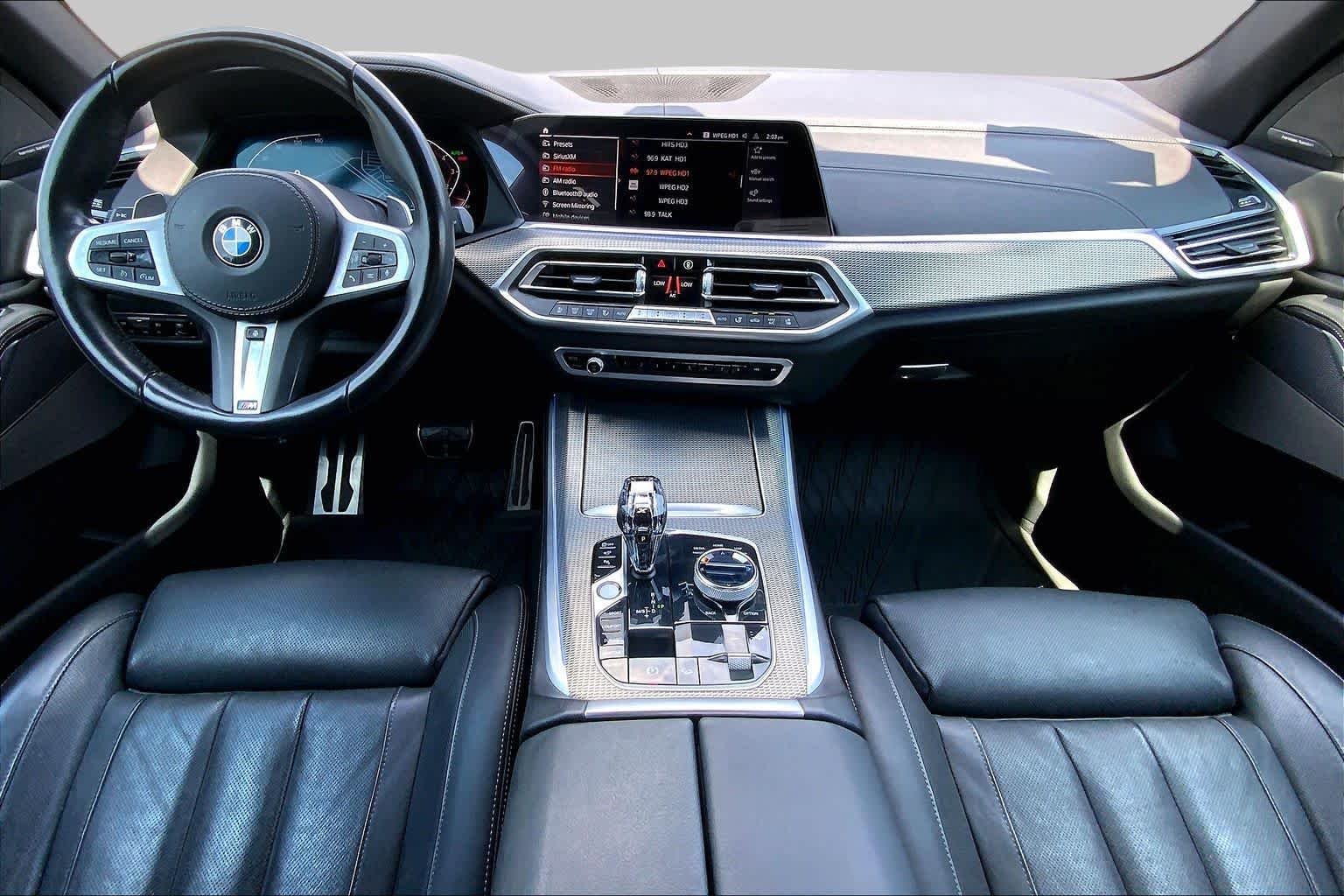 Used 2021 Black Sapphire Metallic BMW xDrive40i image 16