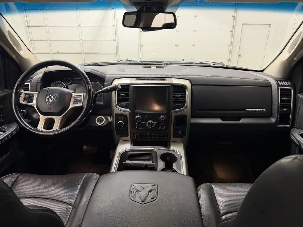Used 2016 Brilliant Black Crystal Pearlcoat Ram Laramie image 13