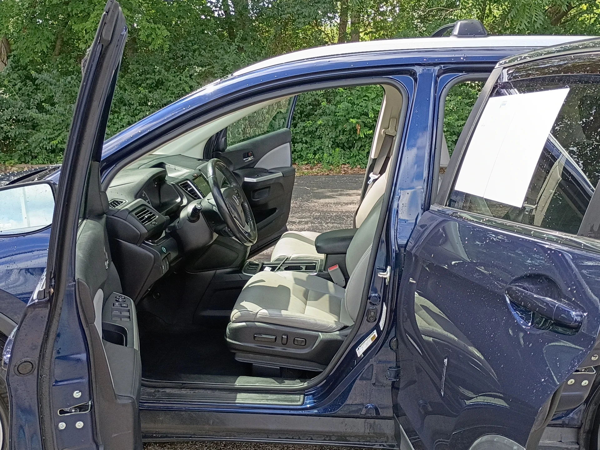 Certified Used 2016 BLUE Honda EX-L image 11