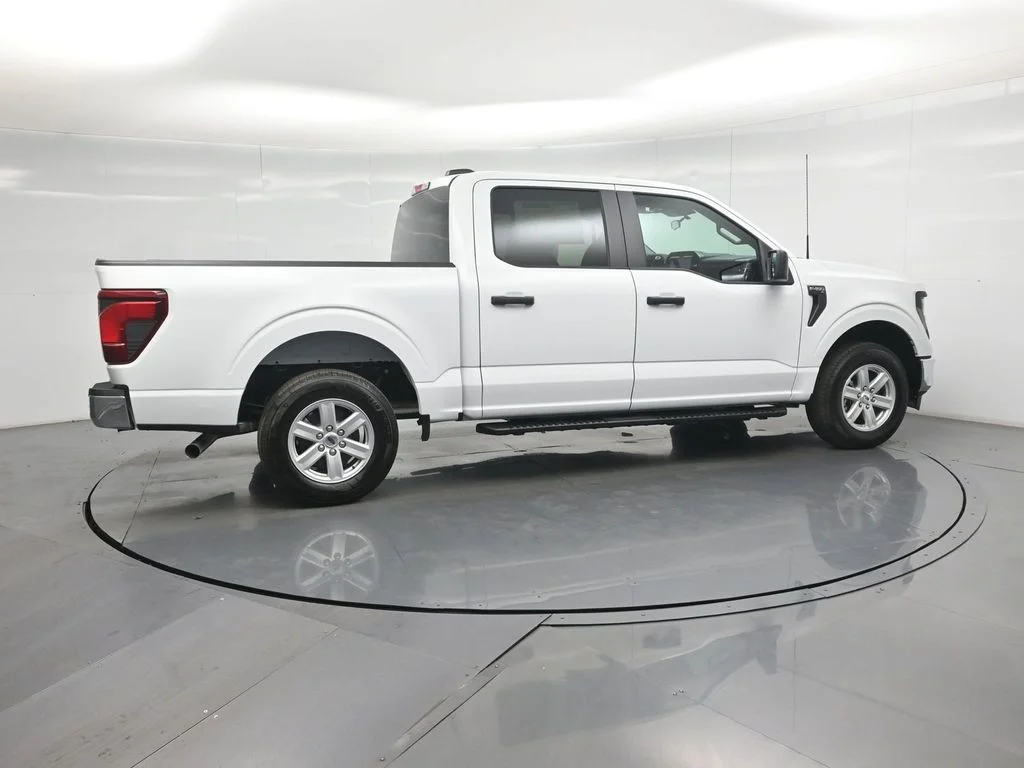 New 2026 Oxford White Ford XL image 21