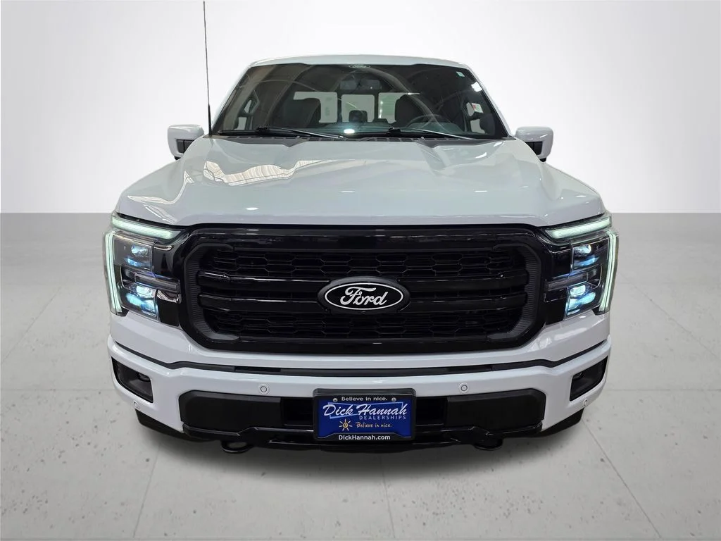 Used 2025 White Ford Lariat image 4