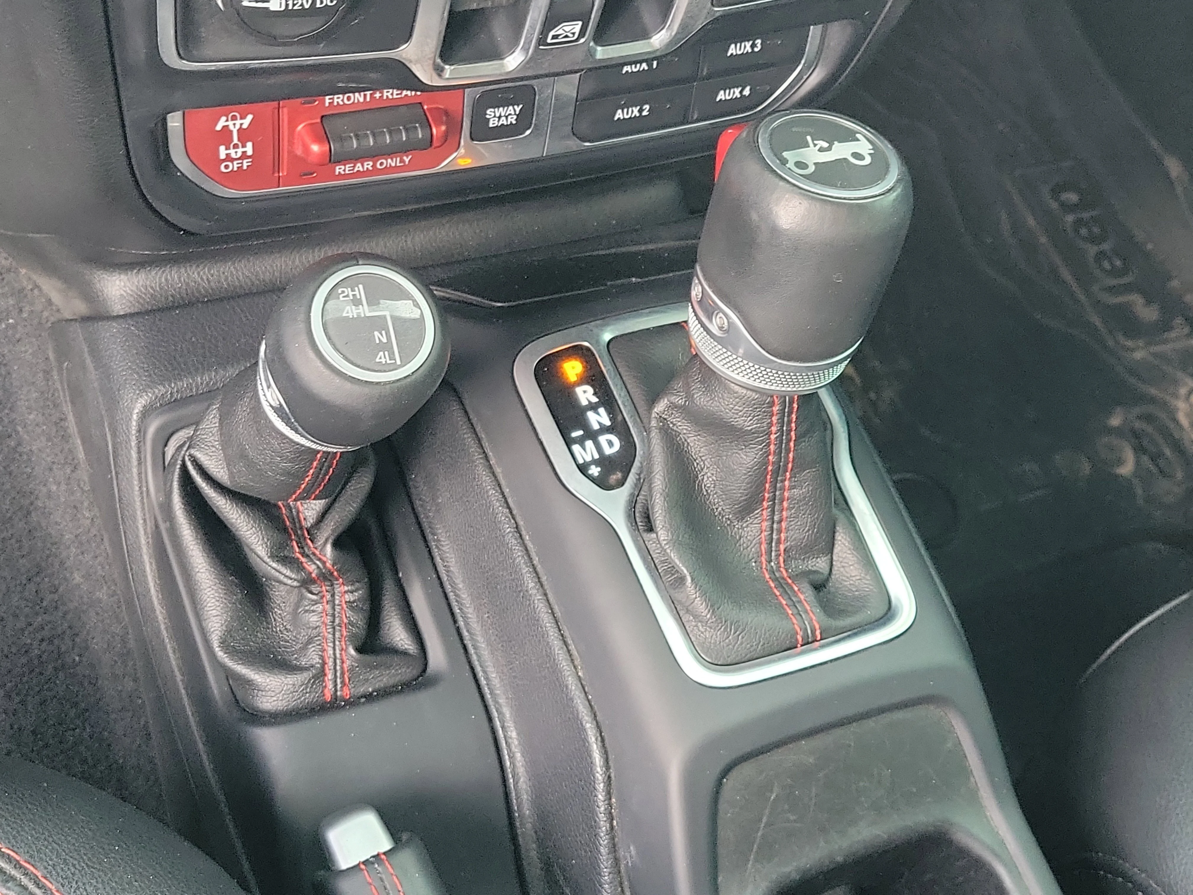 Used 2019 Bikini Pearlcoat Jeep Rubicon image 28
