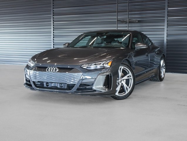 2024 Audi e-tron GT Premium Plus