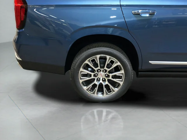 2026 GMC Yukon Denali - Photo 12