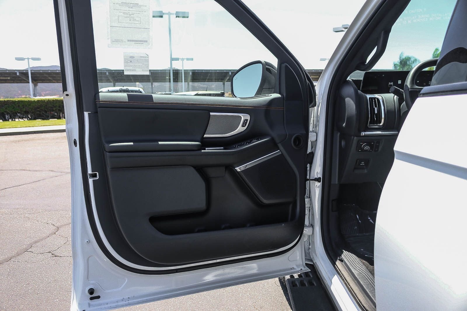 New 2026 Star White Metallic Tri-Coat Ford Tremor® image 28