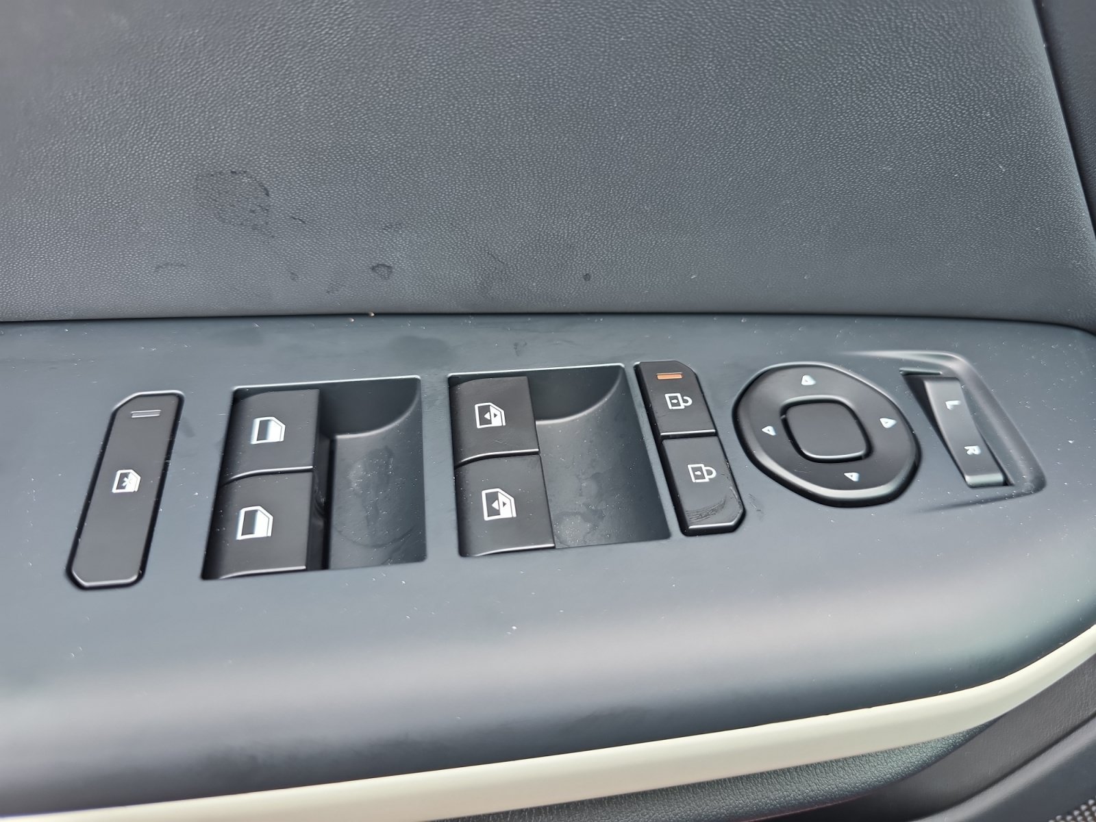 2025 Kia K4 GT-Line - Photo 26