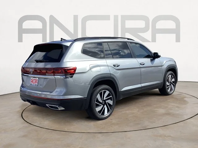 2025 Volkswagen Atlas SE w/Tech - Photo 8
