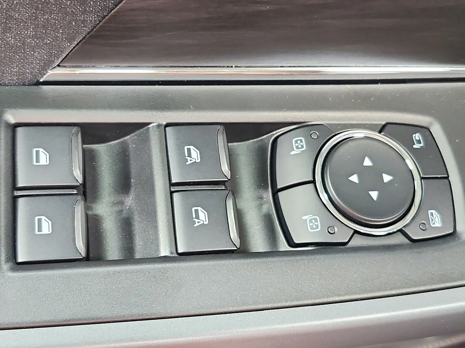 New 2026 Gray Ford Lariat image 38