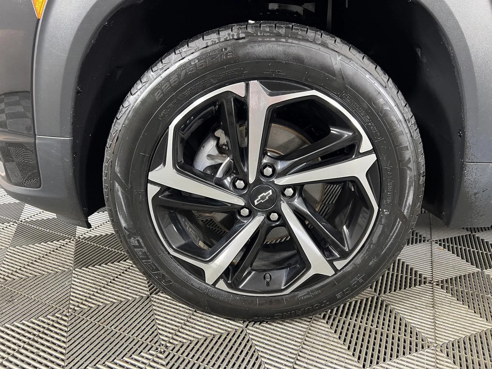 Used 2022 Mosaic Black Metallic Chevrolet RS image 39